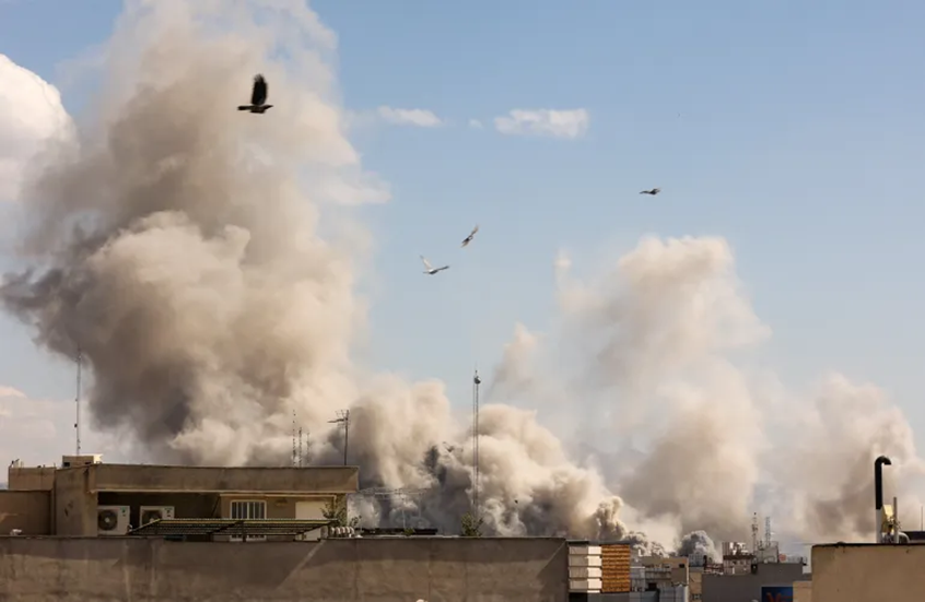 قتلى وجرحى بضربة أمريكية إسرائيلية استهدفت مبنی العدلية في محافظة لرستان غرب إيران