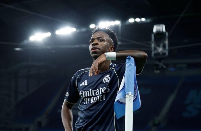 ما سر احتفال فينيسيوس "الباكي" أمام جمهور مانشستر سيتي؟ (فيديو)