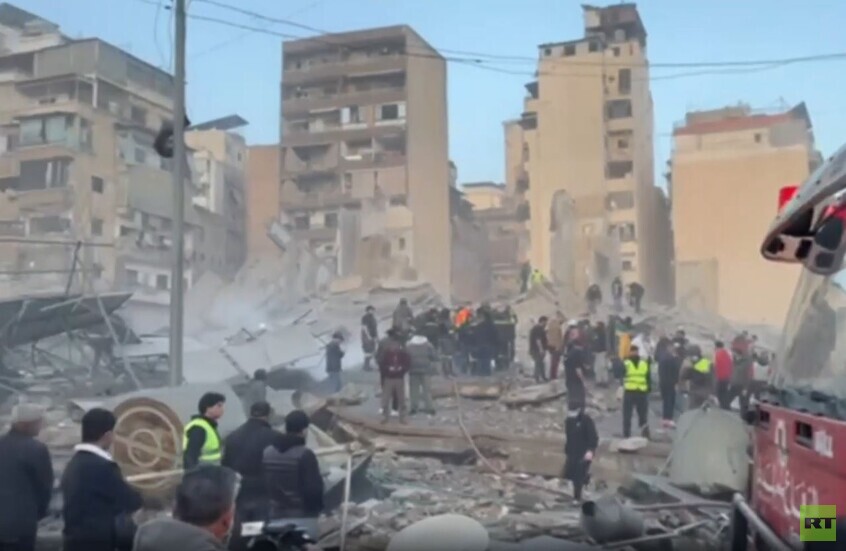 بيروت.. مشاهد خاصة لقناة RT من الموقع المستهدف جراء الغارة الإسرائيلية في منطقة الباشورة