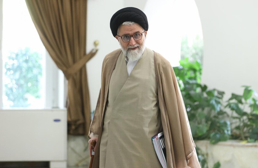 الرئيس الإيراني يؤكد مقتل وزير الاستخبارات وعدد من المسؤولين: مسيرتهم ستستمر أكثر ثباتا من السابق