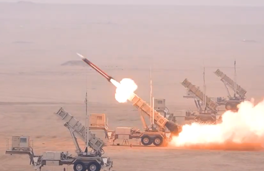 وزارة الدفاع الكويتية: تدمير 4 صواريخ باليستية و20 طائرة مسيرة معادية