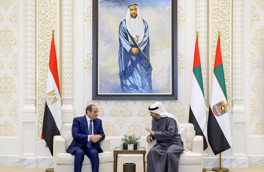 الرئاسة المصرية تكشف تفاصيل مباحثات السيسي الخاطفة في أبو ظبي والدوحة