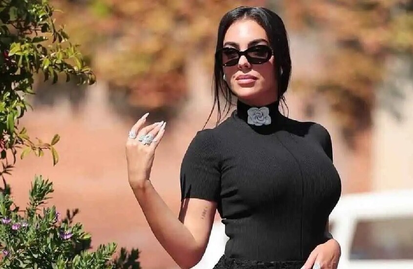 في عيد الأب.. جورجينا تفاجئ كريستيانو رونالدو (صورة)