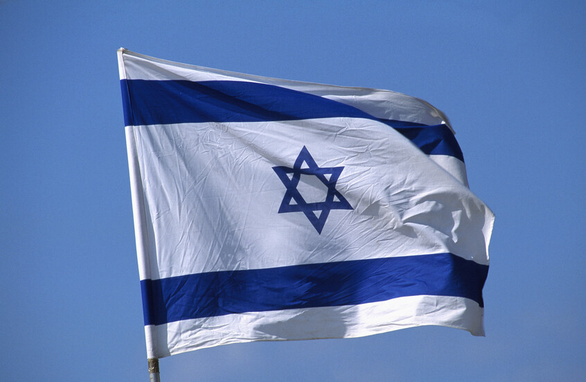 الجيش الإسرائيلي يقصف مواقع للجيش السوري في جنوب سوريا