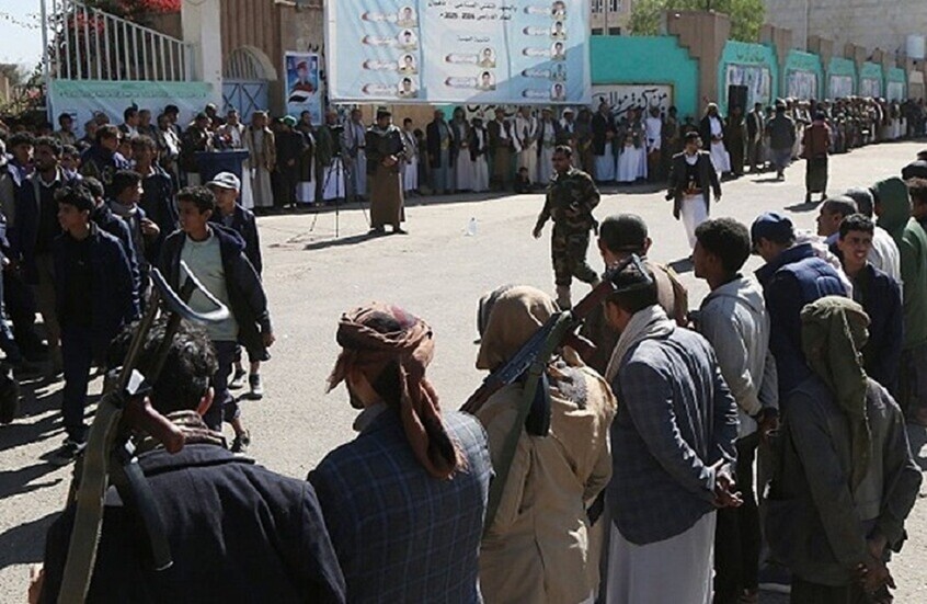 اليمن.. "أصابع الحوثيين على الزناد" والمجلس الرئاسي يخطط لعمل عسكري ضدهم