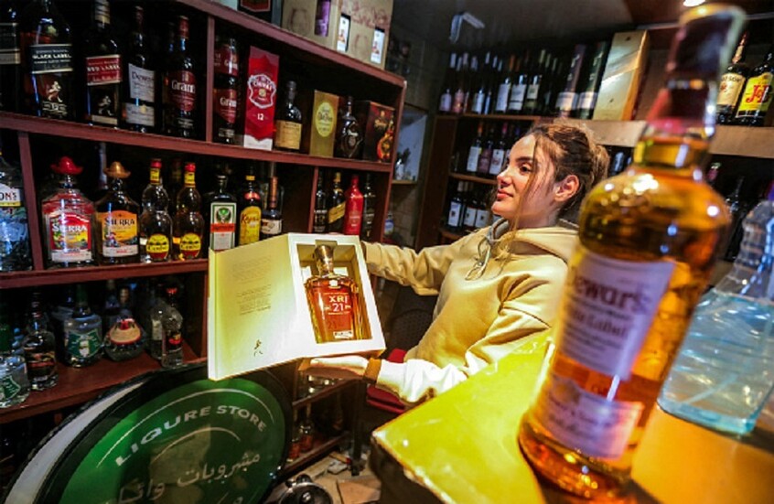 محافظة دمشق تعتذر لسكان الأحياء المسيحية: تنظيم بيع الكحول يحفظ الخصوصية ولا يمس الحريات