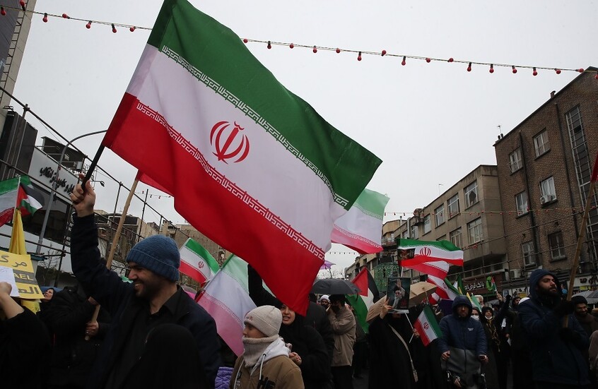 طهران: لدينا مخزون استراتيجي من السلع الأساسية يكفي لمدة عام كامل