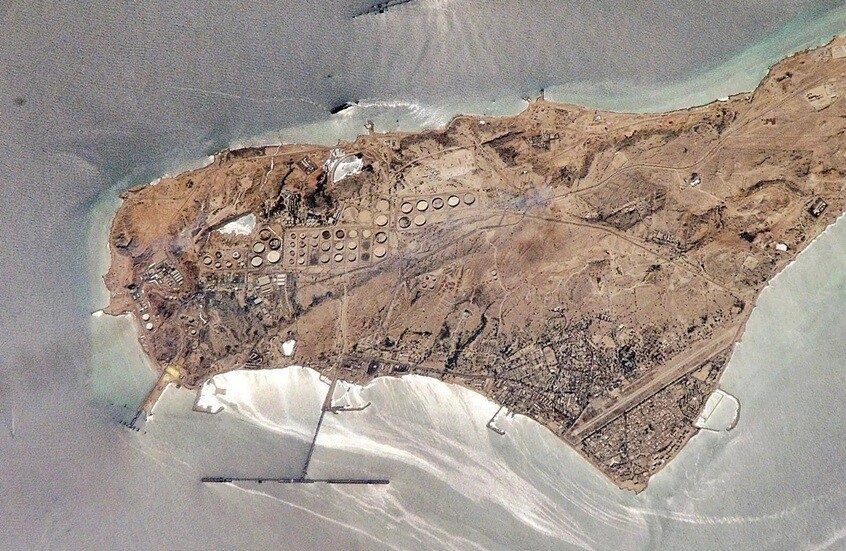 وزير الخزانة الأمريكي: جميع الخيارات مطروحة على الطاولة للسيطرة على جزيرة خرج الإيرانية