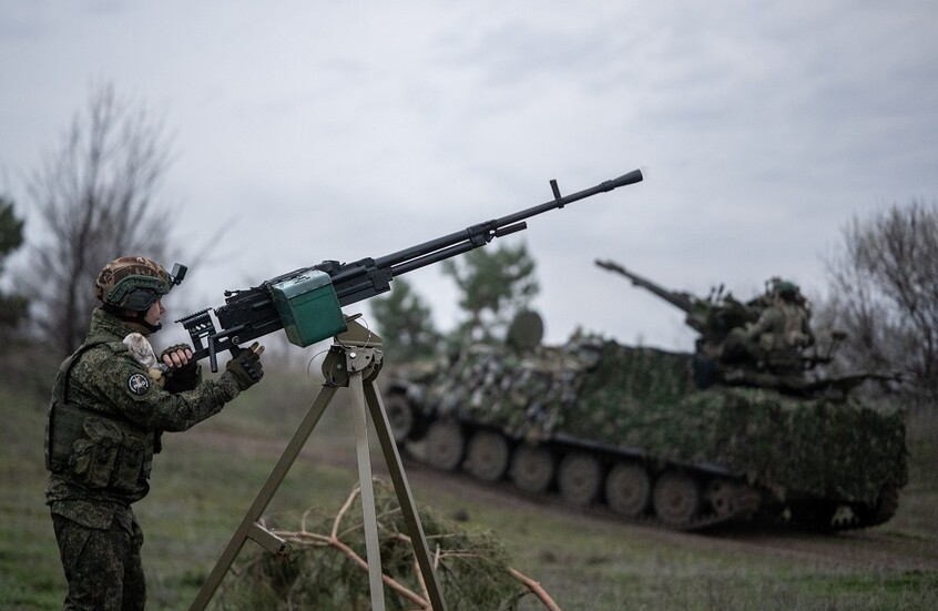 الدفاع الجوي يسقط 97 مسيرة معادية فوق مناطق روسيا خلال 6 ساعات