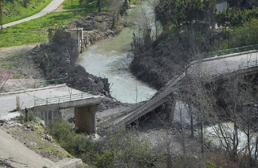 مراسلتنا: الجيش الإسرائيلي يستهدف مجددا جسر القاسمية جنوب لبنان