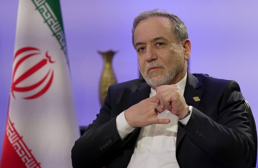 "يديعوت أحرونوت": عراقجي أكد لويتكوف الحصول على موافقة مجتبى خامنئي لإنهاء الحرب