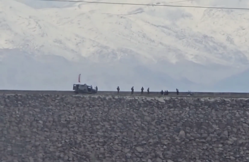 رصد عربات إسرائيلية بريف القنيطرة جنوب سوريا وأنباء عن اعتقال "5 أشخاص"