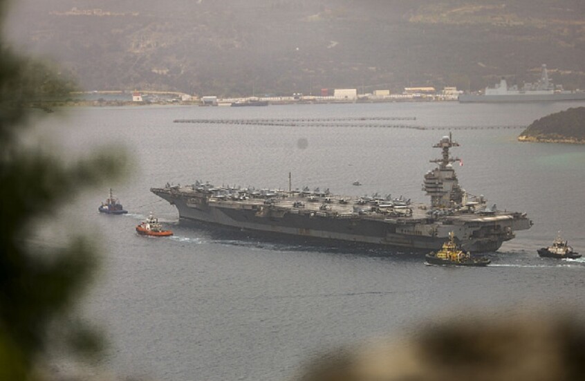 "بلومبرغ": حاملة الطائرات "جيرالد فورد" تعاني مما هو أبعد من الحريق على متنها