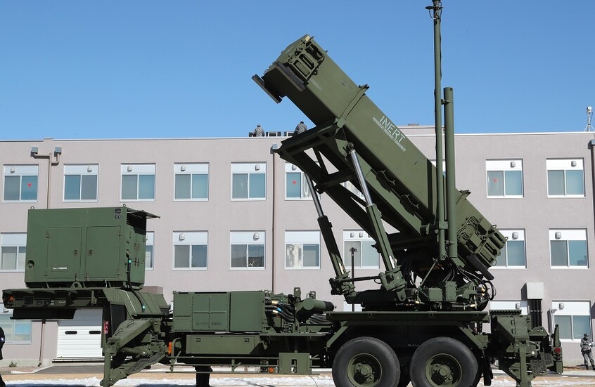 بوليتيكو: مفوض الاتحاد الأوروبي يعترف بتراجع فعالية منظومة "باتريوت" أمام الصواريخ الروسية