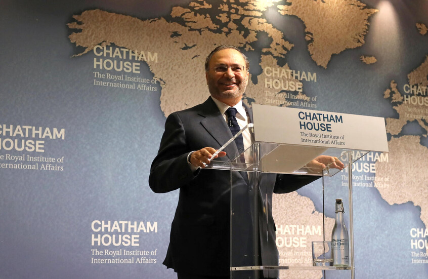 قرقاش: الإمارات لا تحتاج إلى العدة والعدد بقدر ما تحتاج إلى وضوح المواقف