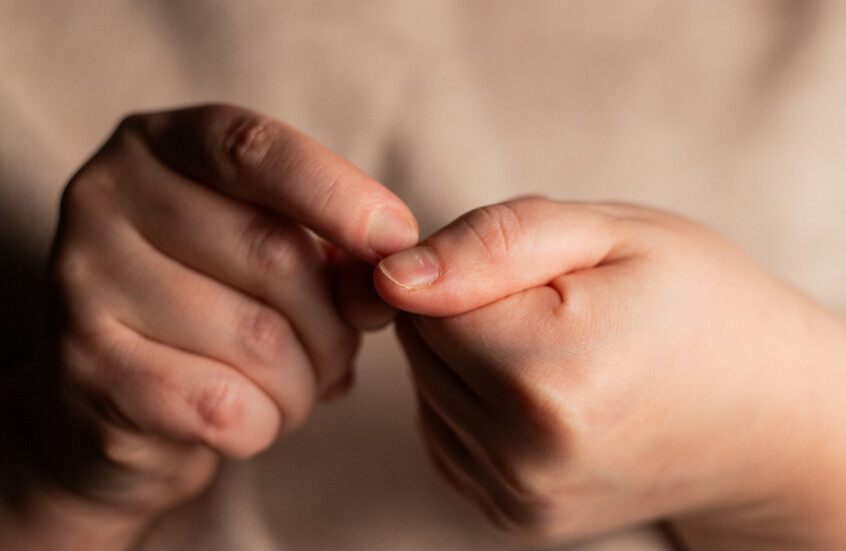 أظافرك مرآة صحتك.. أبرز العلامات التي تستدعي القلق