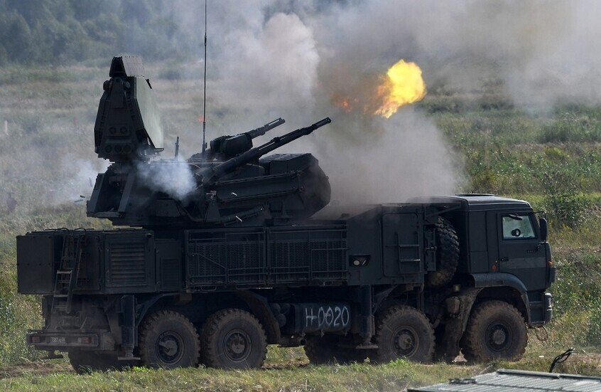 خلال 7 ساعات.. الدفاع الجوي يسقط 91 مسيرة جوية أوكرانية فوق مناطق روسيا