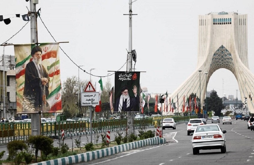 "وول ستريت جورنال": واشنطن وتل أبيب تحذفان مؤقتا اسمي مسؤولين إيرانيين من قائمة أهدافهما