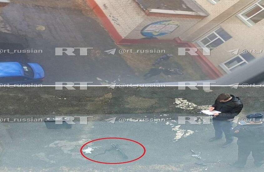 روسيا.. تلميذ يهاجم زميلته بمسدس ضوئي وقوس رماية (فيديو)