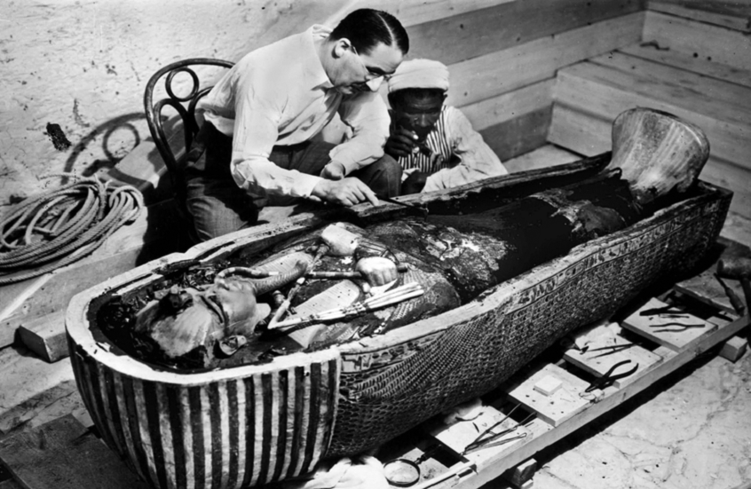 رسالة نادرة لمكتشف مقبرة توت عنخ آمون تهاجم مروّج "لعنة الفراعنة"