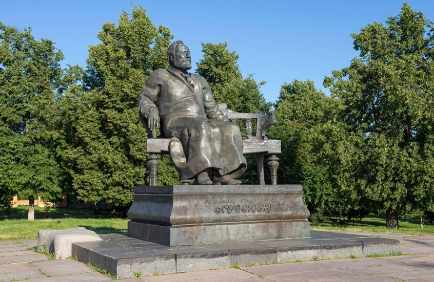 نيقولاي ليسكوف: الكاتب الأكثر روسية