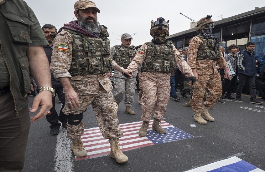 واشنطن بوست تكشف عن خطة للبنتاغون في إيران قد تفتح أبواب الجحيم وتعرض الجنود الأمريكيين لمخاطر كبيرة