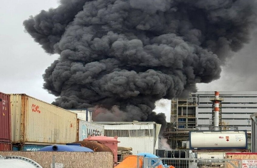 إسرائيل.. تسرب مواد خطرة من مصنع بالنقب بعد قصف إيراني وطلب إخلاء عاجل للمناطق حوله (فيديوهات)