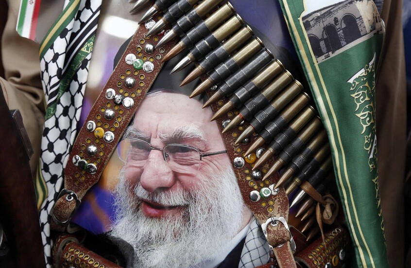 "معاريف": إيران تعمل على إدخال إسرائيل في فخ جديد.. المعضلة الكبرى تصل إلى ذروتها