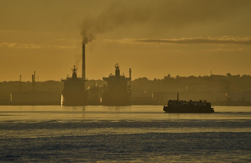 واشنطن تسمح لناقلة نفط روسية بالوصول إلى كوبا رغم الحصار النفطي الخانق المفروض على الجزيرة