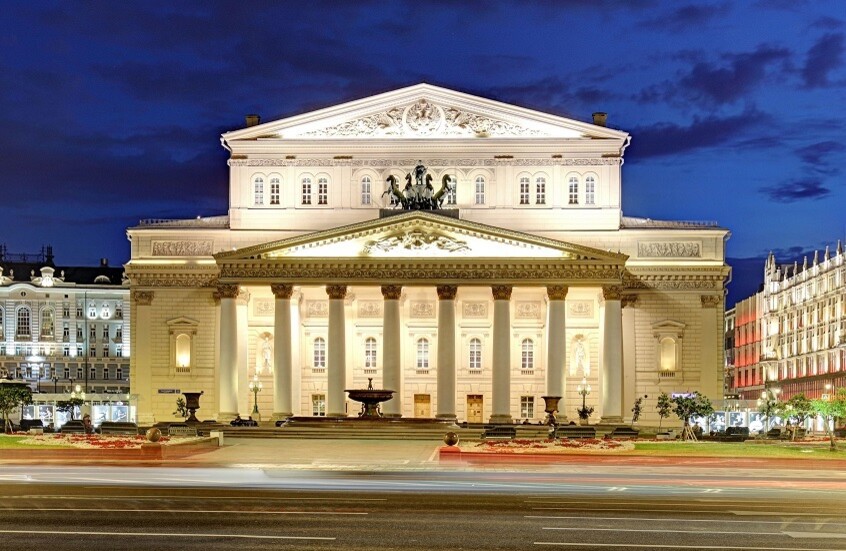 من رماد النيران إلى قمة المجد.. 