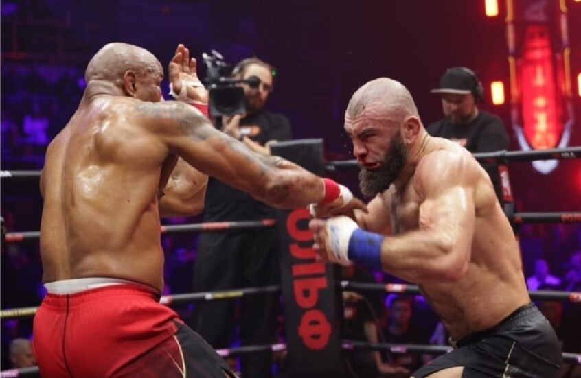 الروسي فاغابوف يقلب النزال ويتفوق على روميرو بدون قفازات في سانت بطرسبرغ