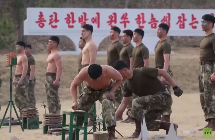 كوريا الشمالية.. لقطات مميزة لتدريبات مكثفة لوحدات القوات الخاصة