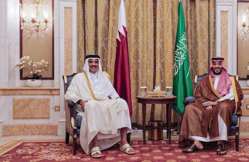 أمير قطر يصل إلى السعودية في زيارة غير معلنة