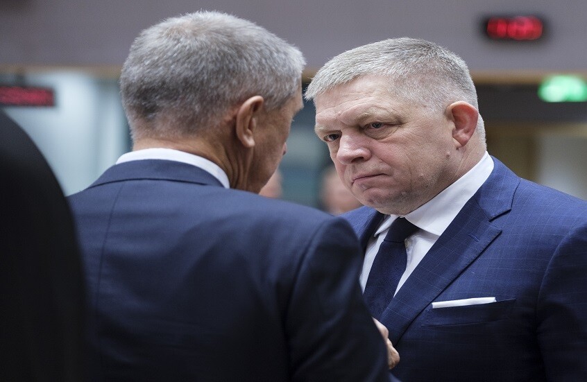 رئيس وزراء سلوفاكيا يتهم رئيسة المفوضية الأوروبية بالتواطؤ مع زيلينسكي