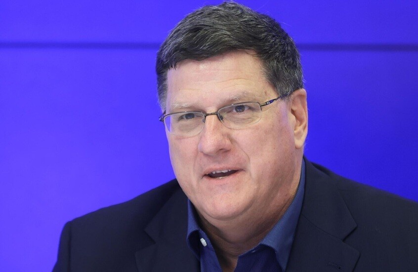 خبير أمريكي: روسيا هي وحدها القادرة على إبرام "صفقة كبرى" لإنهاء الحرب في الشرق الأوسط