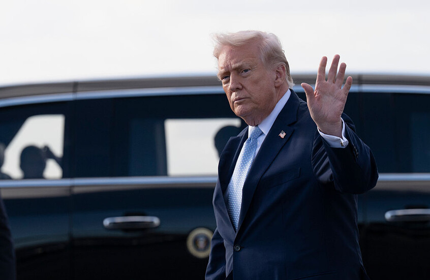 ولاية فلوريدا تطلق اسم ترامب على مطار بالم بيتش