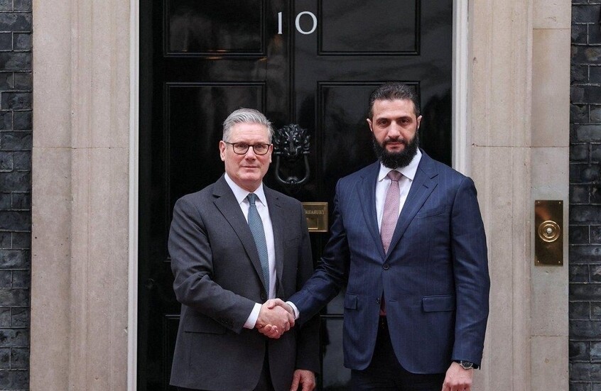 انتهاء اجتماع الشرع وستارمر في مقر رئاسة الوزراء بلندن (فيديو)