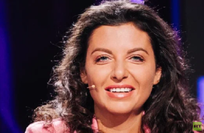 رواية سيمونيان "في البدء كانت الكلمة" تكتسح الأسواق وتتخطى 170 ألف نسخة