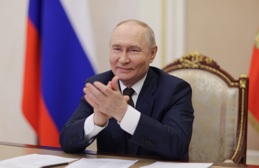 بوتين يدشن حركة الشاحنات المسيرة على طريق "فوستوك" السريع