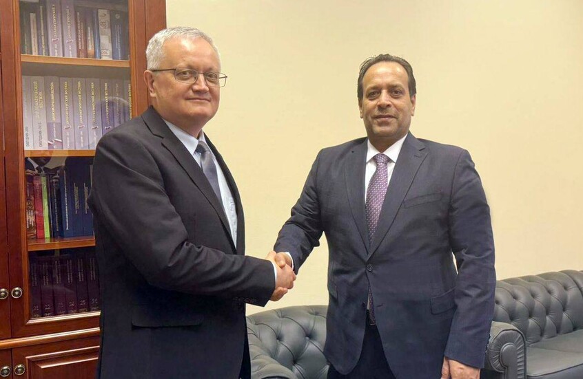 نائب وزير الخارجية الروسي يبحث مع مستشار المنفي التطورات في ليبيا ويستلم رسالة إلى الرئيس بوتين