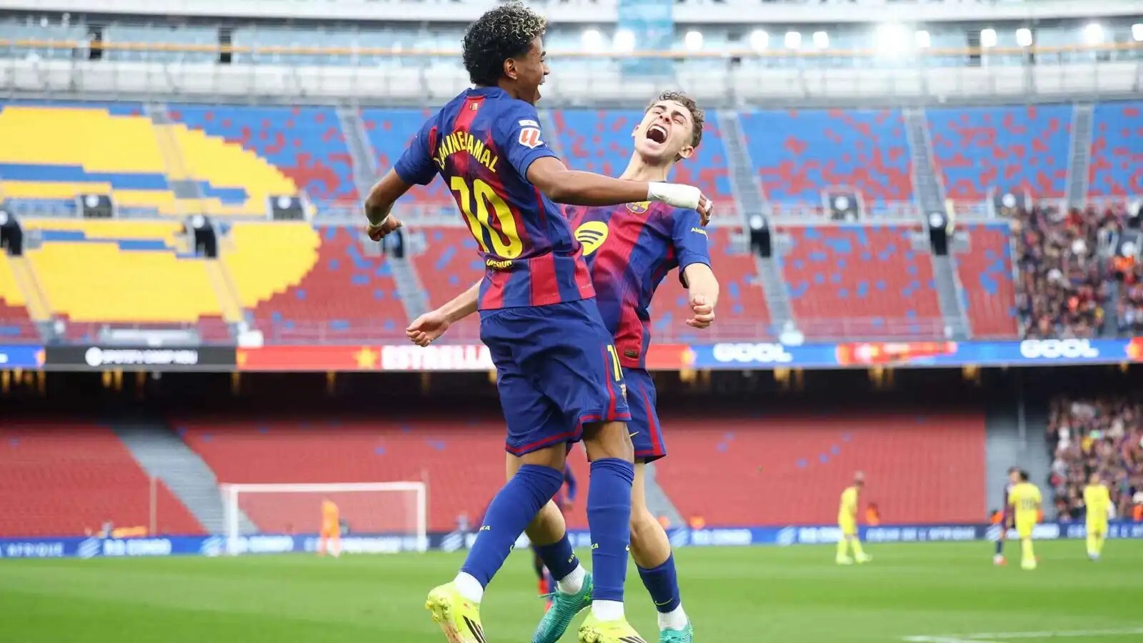 أول تعليق من لامين جمال بعد تسجيله "هاتريك" وهو صائم (فيديو)