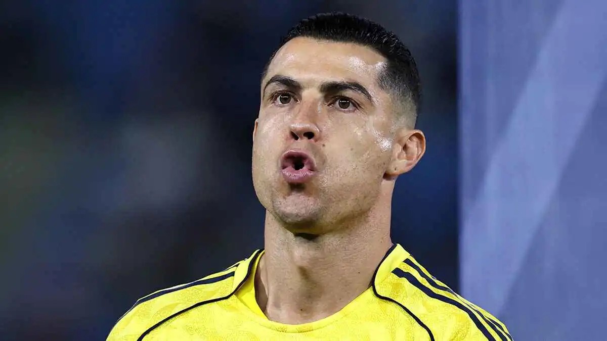 بشكل مفاجئ..  لجنة المنشطات تستدعي كريستيانو رونالدو عقب مباراة النصر والفيحاء (فيديو)