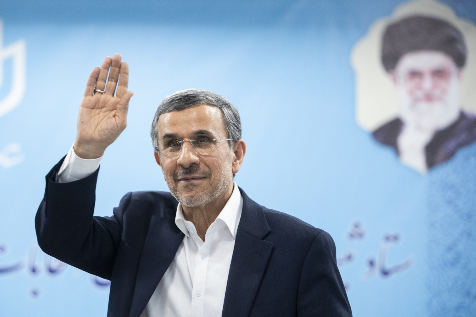 أنباء عن مقتل الرئيس الإيراني الأسبق محمود أحمدي نجاد في هجوم على منطقة نارمك شرق طهران أمس