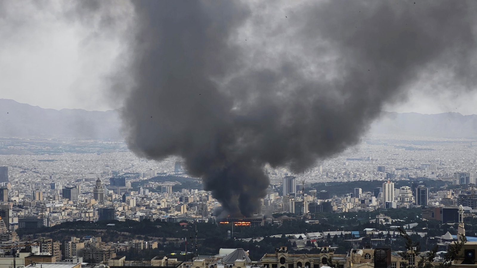 الجيش الإسرائيلي يعلن استهداف قائد إيراني بارز في طهران