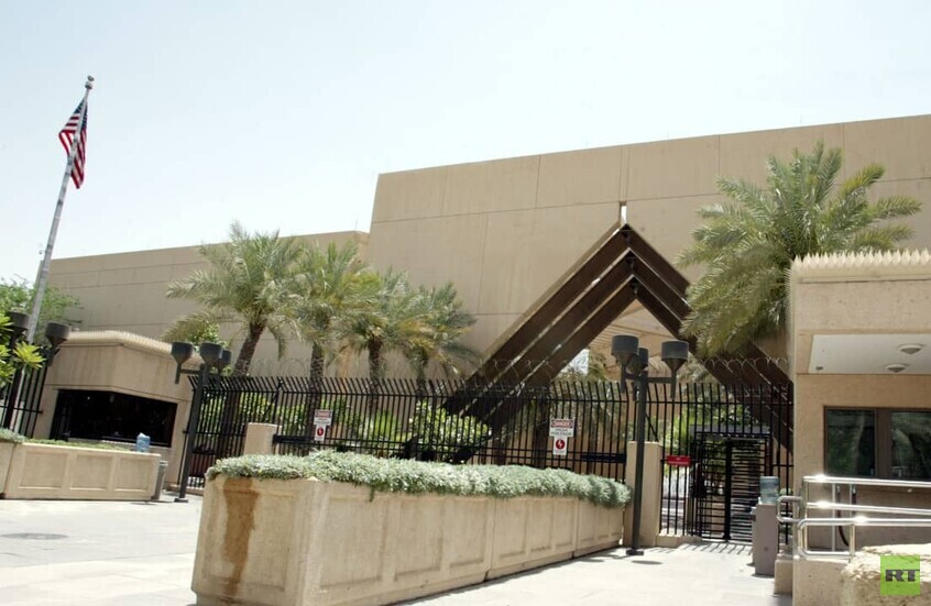 واشنطن بوست: هجوم بطائرتين مسيرتين يستهدف مقر الـCIA داخل السفارة الأمريكية في الرياض