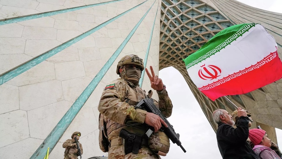 سلاح إيران الخفي.. "كود المحارب"!