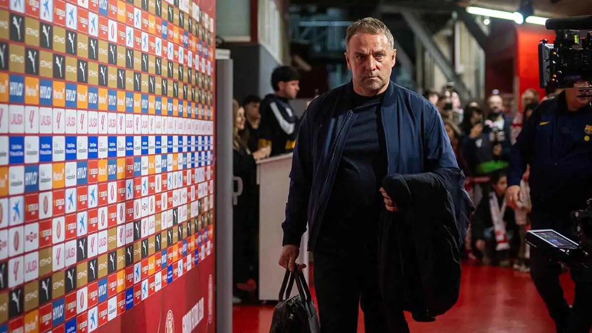 شرط واحد يفصل فليك عن تجديد عقده مع برشلونة