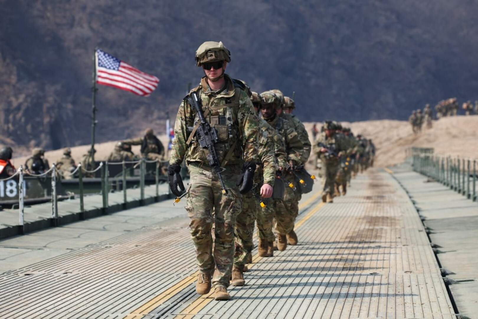 البيت الأبيض: كبرى شركات الأسلحة الأمريكية تقرر مضاعفة الإنتاج 4 مرات بعد اجتماع مع ترامب