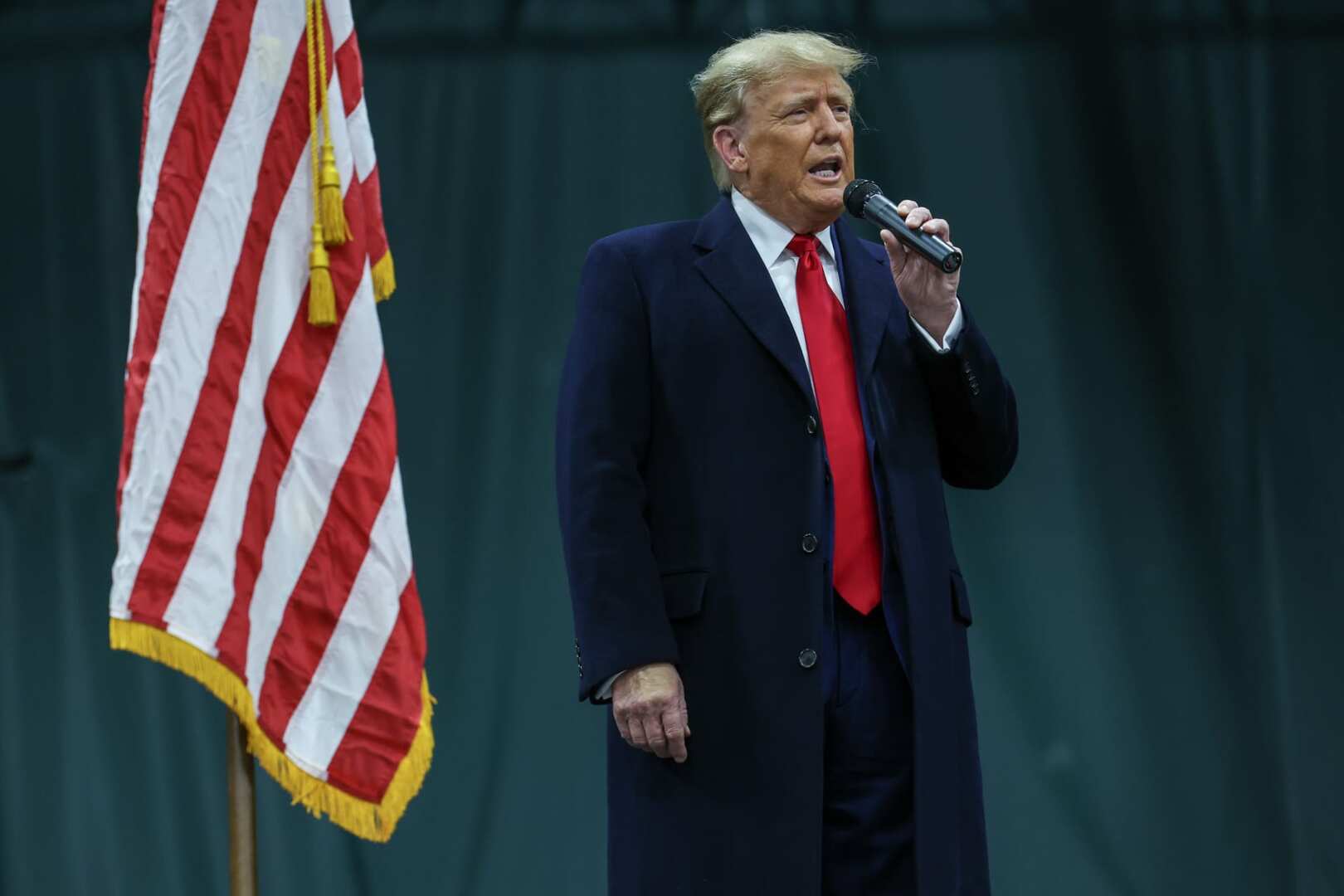 ترامب لا يستبعد إرسال قوات إلى إيران بعد تدمير قدراتها