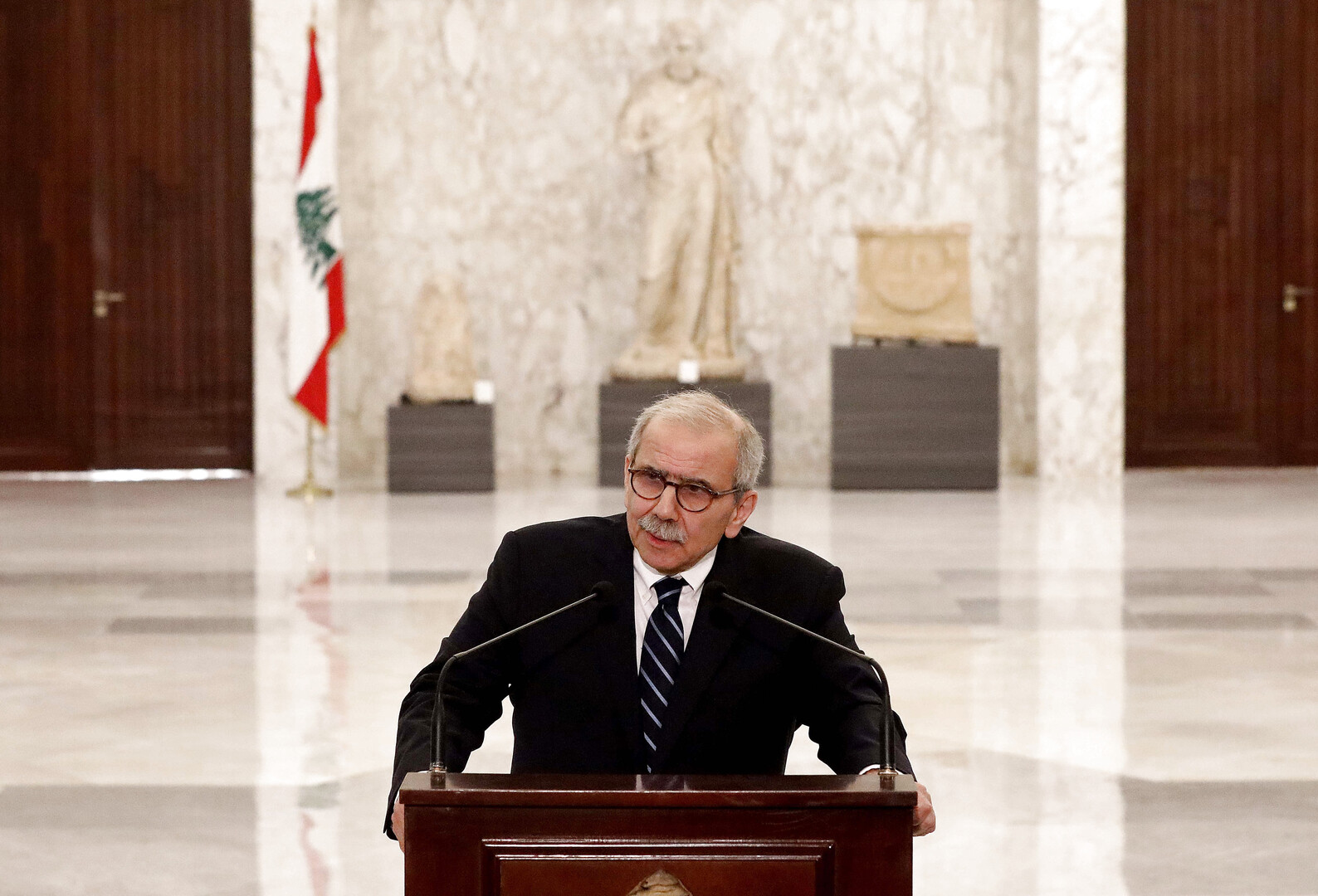 نواف سلام: نعمل يوميا لوقف الحرب ومنفتحون على كل صيغ التفاوض مع إسرائيل برعاية دولية